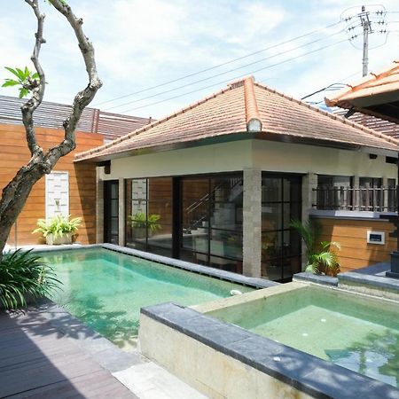 Bugan Villas Seminyak Extérieur photo