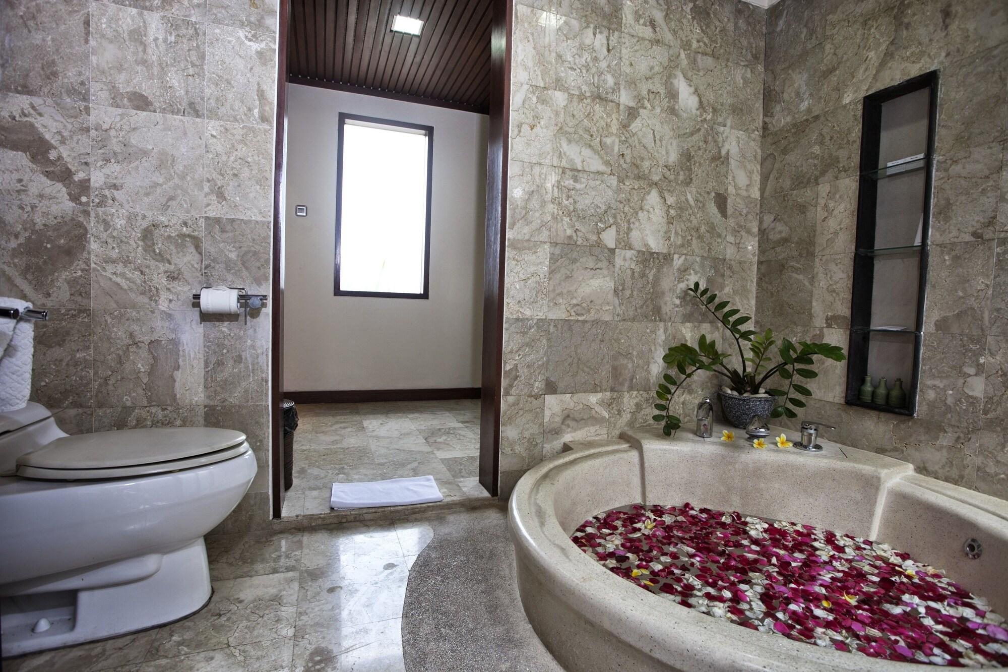 Bugan Villas Seminyak Extérieur photo